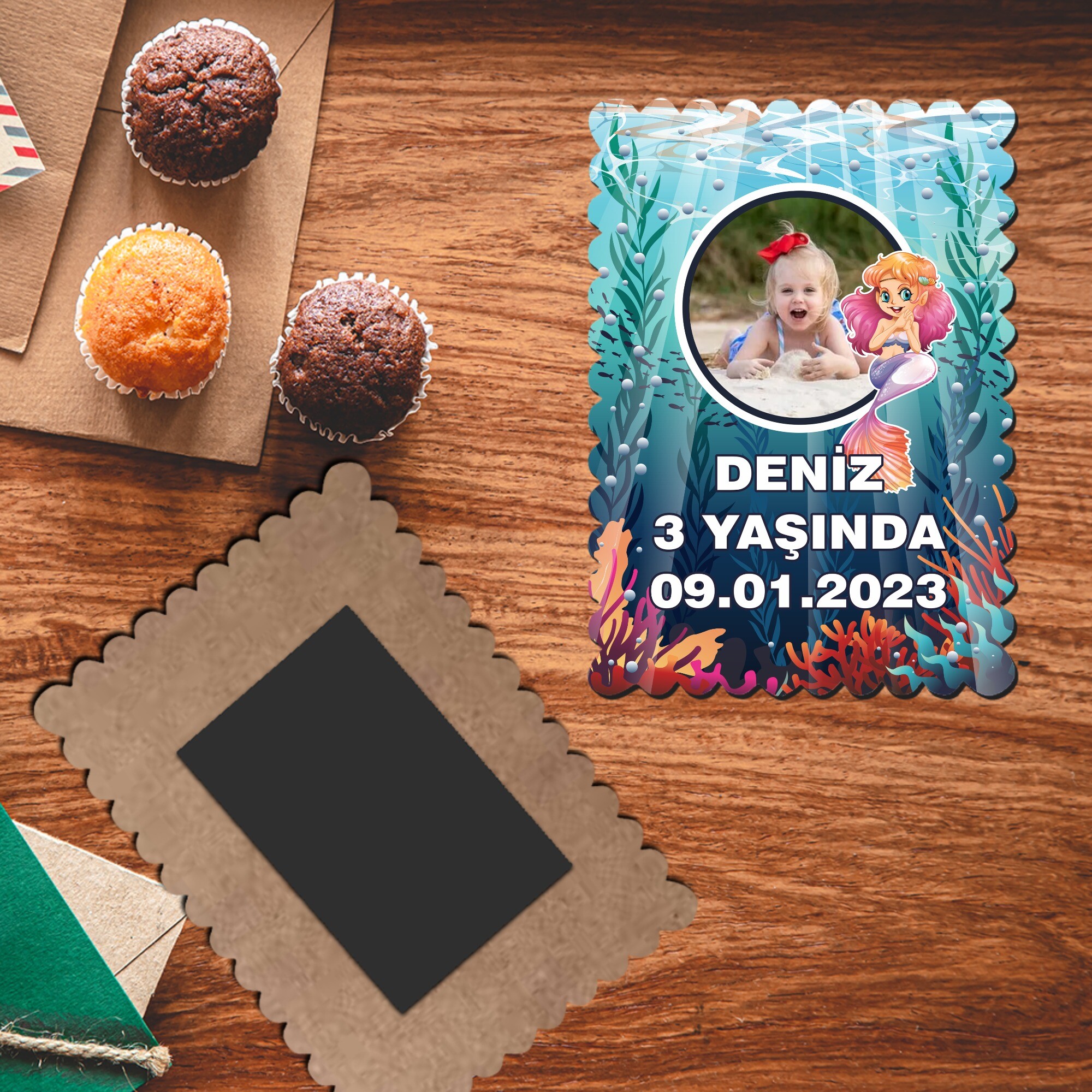 Deniz Kızı Resimli Pötibör Ahşap Magnet