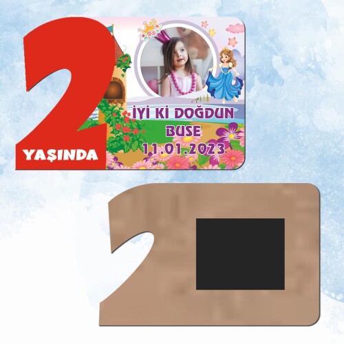 Prenses Tasarım Kırmızı 2 Yaşında Ahşap Mıknatıslı