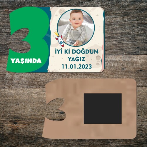 Roket Temalı 3 Yaş İçin Yeşil Rakam Ahşap Doğum Günü Magneti