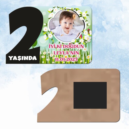 Papatya ve Laleli 2 Yaşında Siyah Rakam Magnet Ahşap