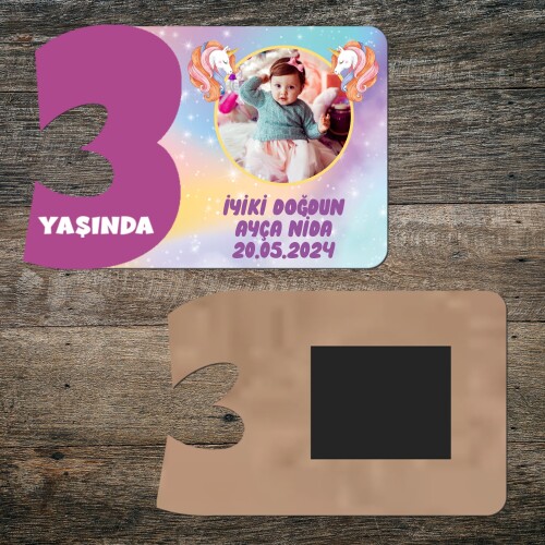 Unicorn 3 Yaşında Mor Rakam Ahşap Magnet