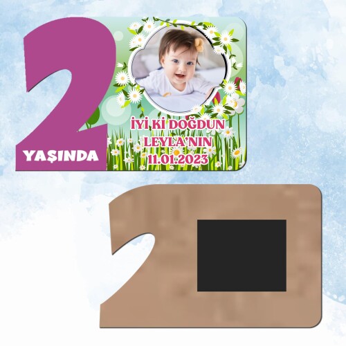Papatya ve Laleli Mor Rakam 2 Yaşında Ahşap Hediye Magnet