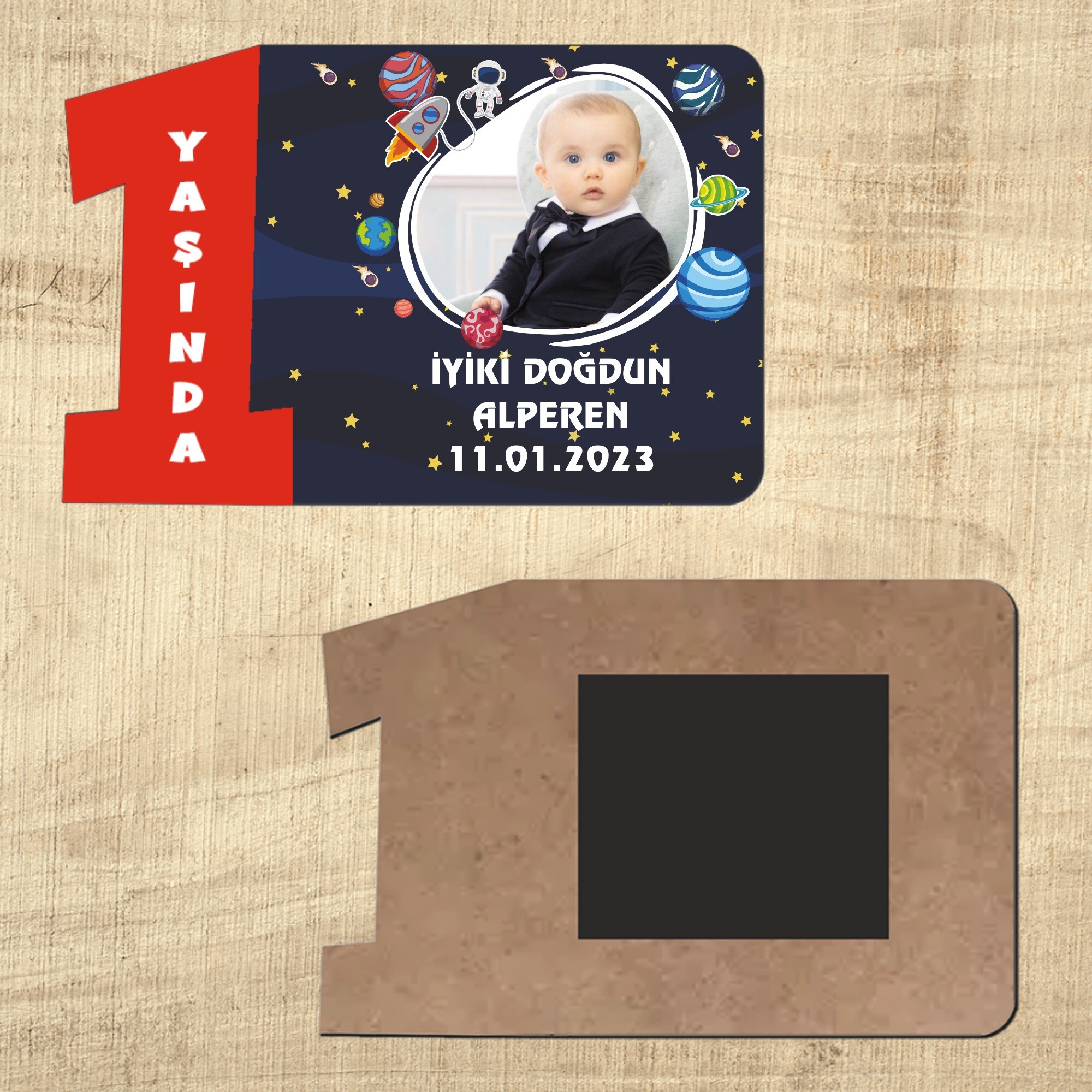 Uzay Temalı Kırmızı Rakamlı 1 Yaş Ahşap Magnet