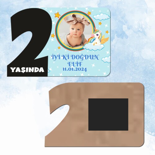 Unicornlu 2 Yaşında Siyah Rakam Magnet Ahşap