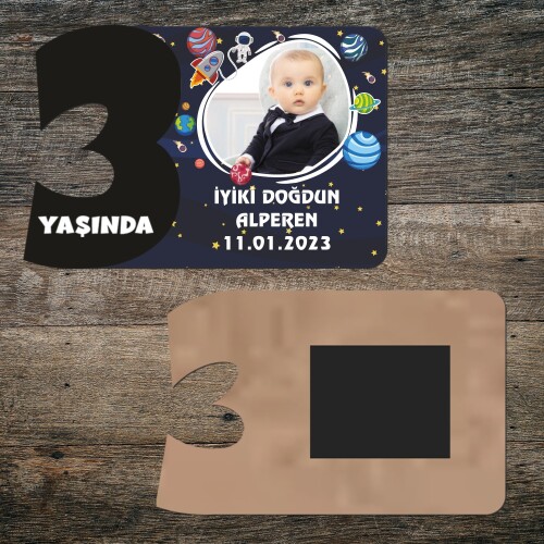 Uzay Temalı 3 Rakamlı Hatıra Magnet Siyah