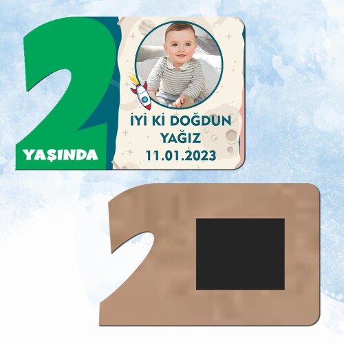 Roket Temalı Yeşil Rakamlı 2 Yaş Hediye Ahşap Magnet