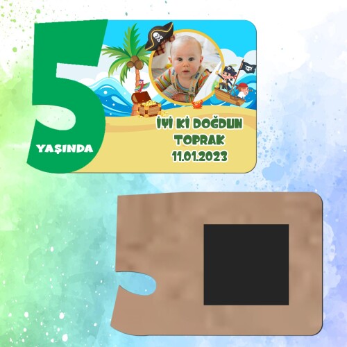 Korsan Temalı Yeşil Rakamlı Ahşap 5 Yaşında Magnet