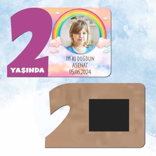 Gökkuşağı Temalı Mor Rakam 2 Yaşında Ahşap Hediye Magnet