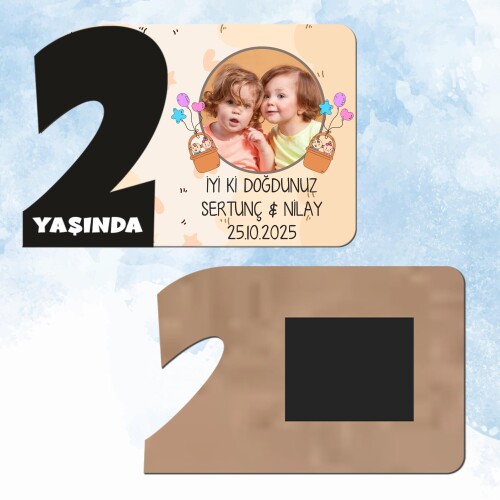 İkiz Bebek 2 Yaşında Siyah Rakam Magnet Ahşap
