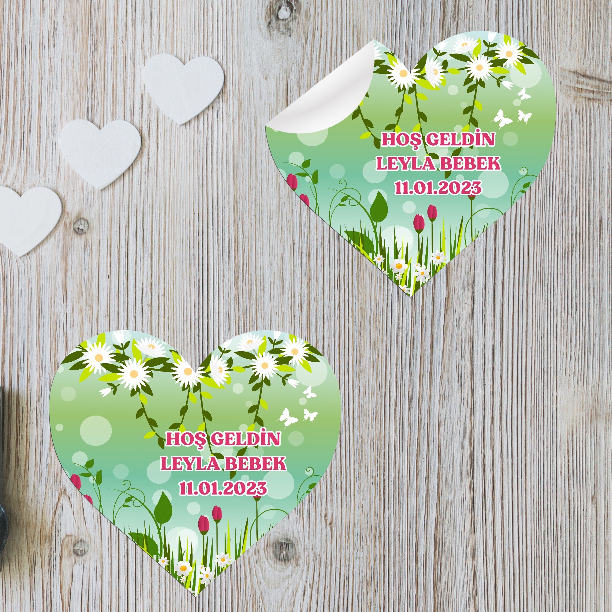 Papatya ve Laleli Kalp Şeklinde Sticker Etiket