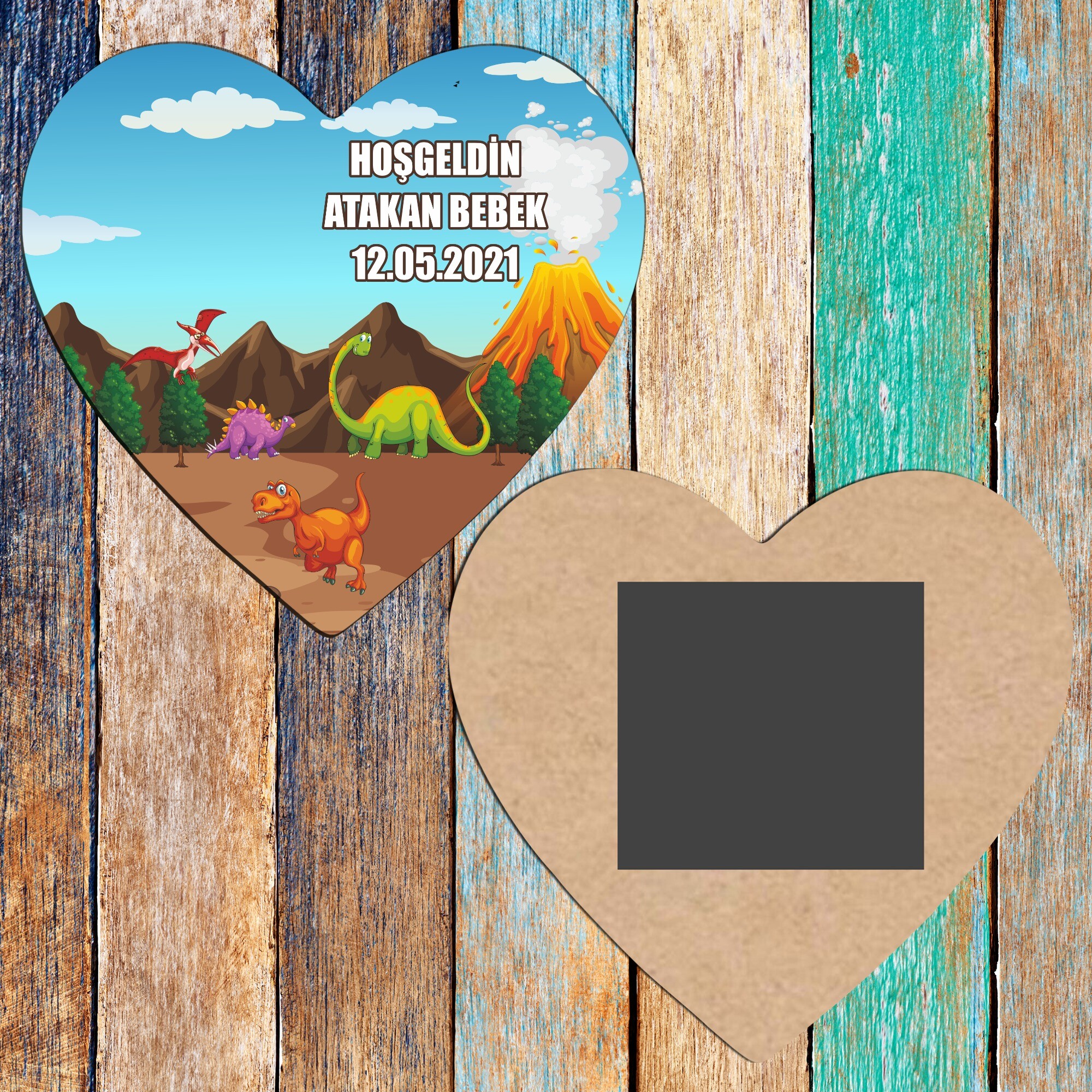 Dinazor Temalı Ahşap Kalp Magnet