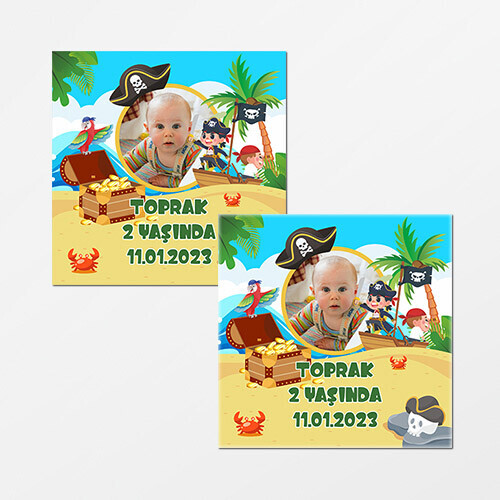 Korsan Temalı Kare Doğum Günü Sticker