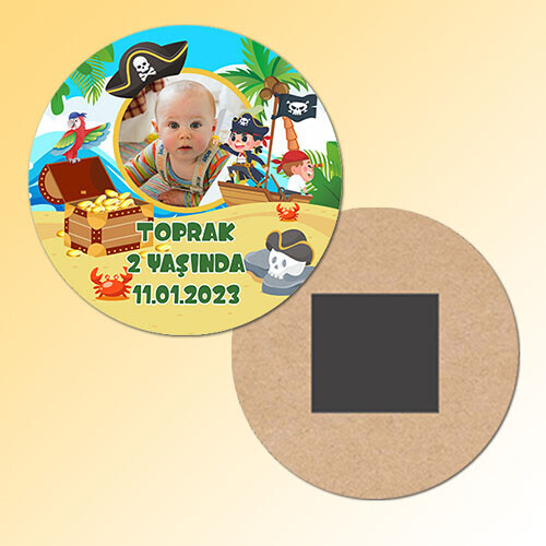 Korsan Temalı Daire Ahşap Magnet