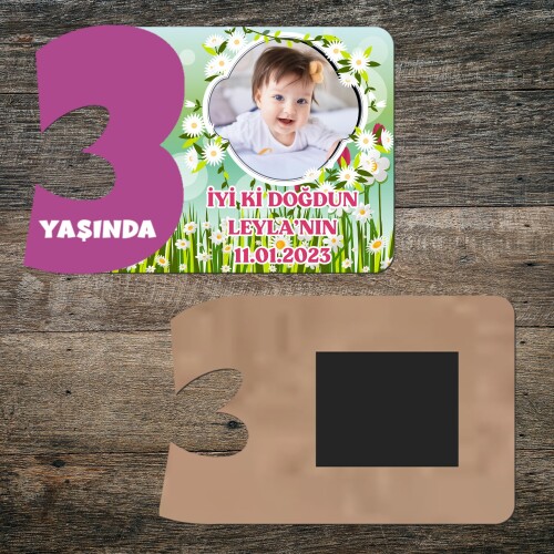 Papatya ve Laleli 3 Yaşında Mor Rakam Ahşap Magnet