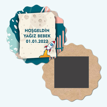 Roket Temalı Dalgalı Ahşap Bebek Magneti