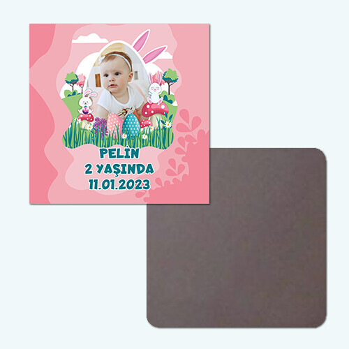 Tavşan Kız Temalı Kare Resimli Magnet