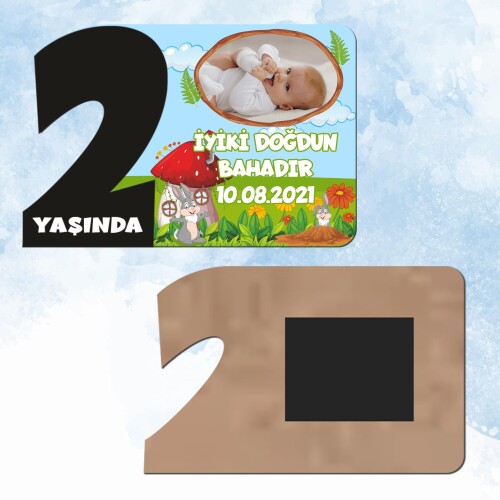 Sevimli Tavşan 2 Yaşında Siyah Rakam Magnet Ahşap