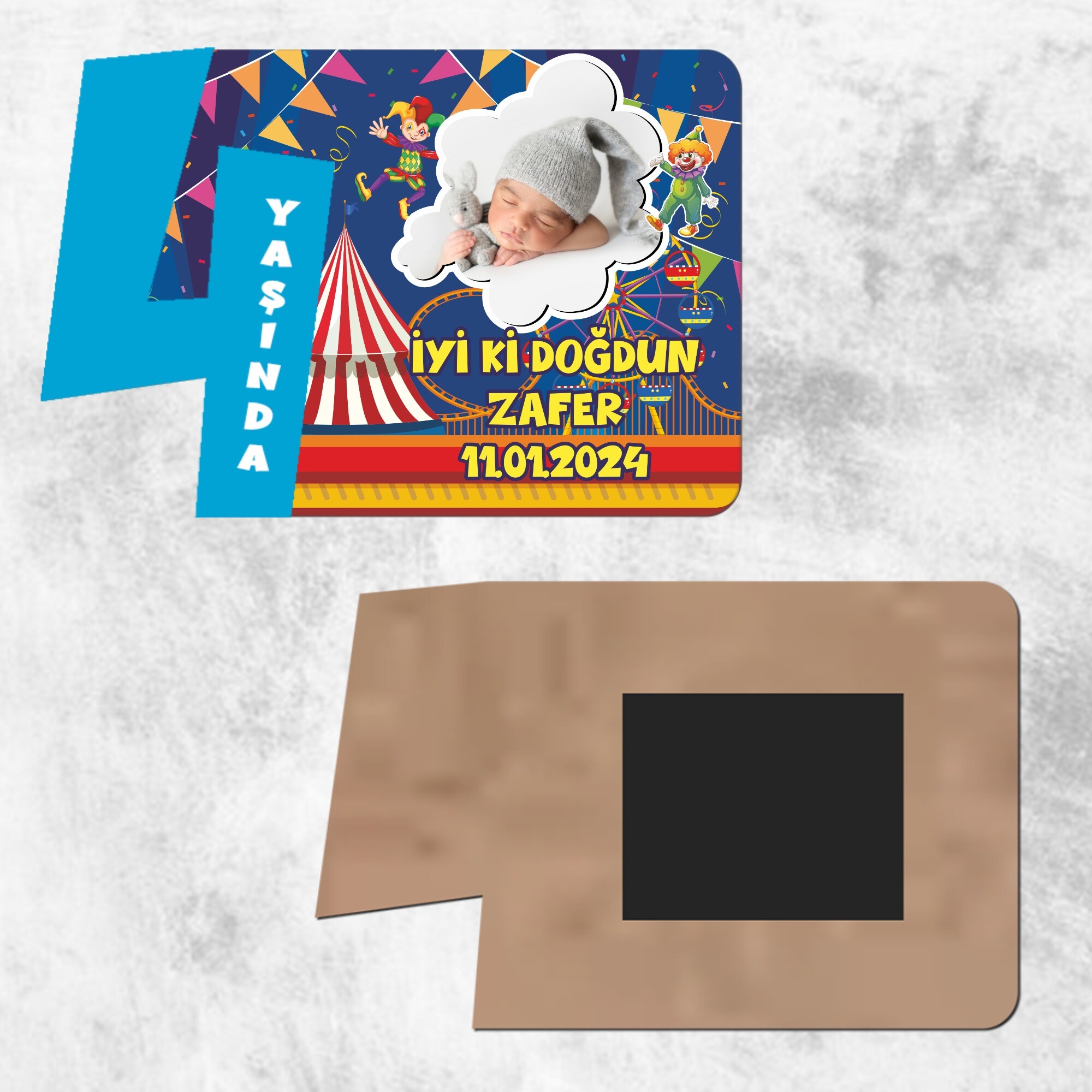 Palyaço Temalı 4 Yaşında Ahşap Mavi Yazılı Magnet