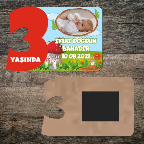 Sevimli Tavşan 3 Yaşında Kırmızı Rakamlı Yaş Magneti